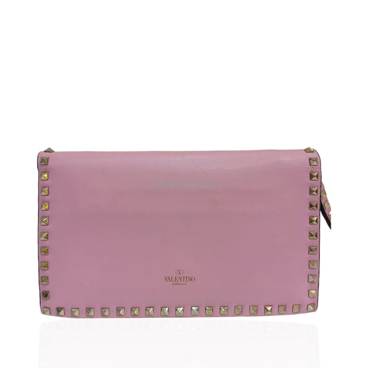 tas clutch Valentino Garavani Rockstud Medium Leather Pink Clutch Tinkerlust